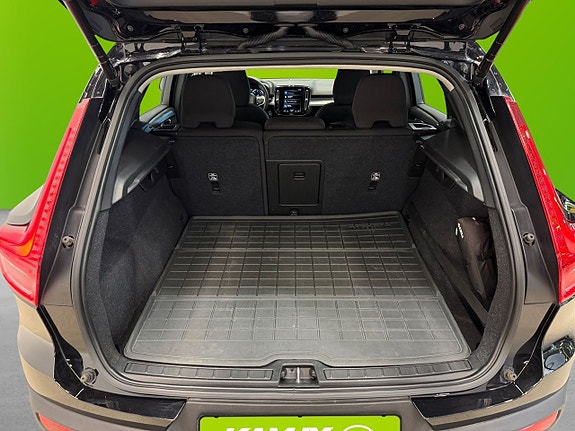 Volvo XC40 16 of 22