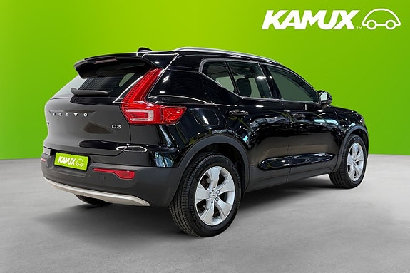 Volvo XC40 4 of 5