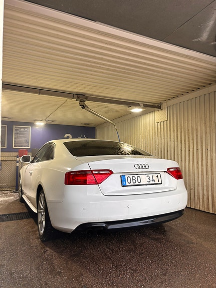 Audi A5 3 of 5