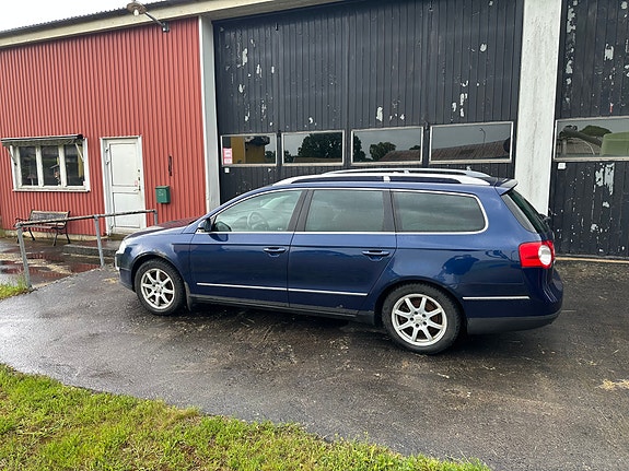 Volkswagen Passat 4 of 4