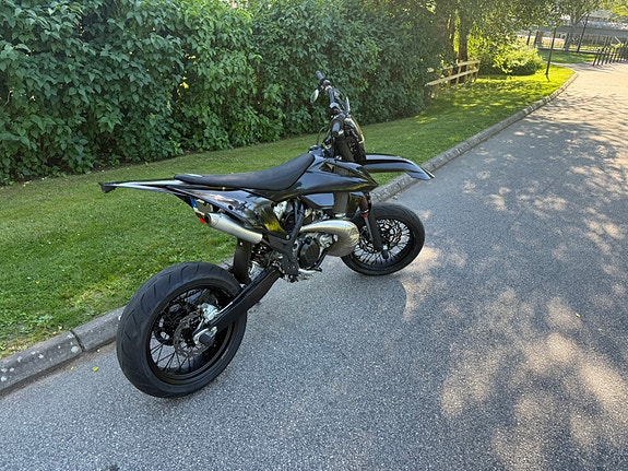 KTM 300 EXC TPI 4 of 5