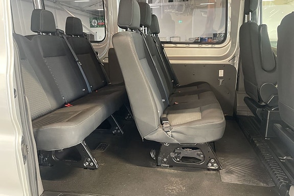 Ford Transit 8 of 11
