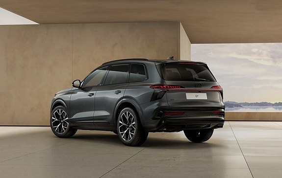 Audi Q7 3 of 5