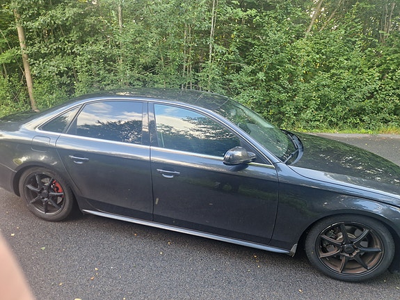 Audi A4 4 of 8