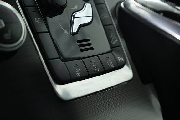 Volvo XC70 12 of 20