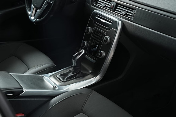 Volvo XC70 14 of 20