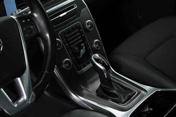 Volvo XC70 11 of 20