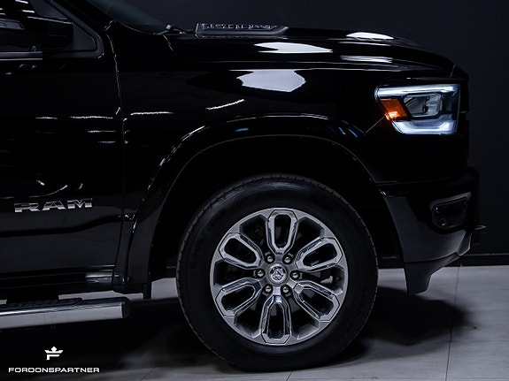 Dodge RAM 1500 12 of 30