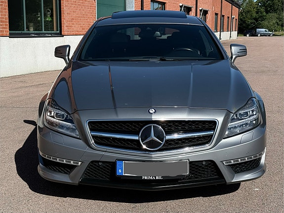 Mercedes-Benz CLS63 2 of 5