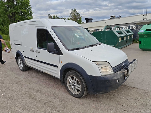 Ford Transit Connect 3 of 5