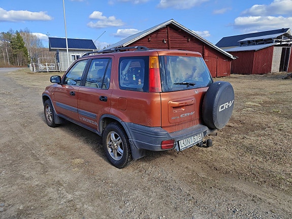 Honda CR-V 3 of 5