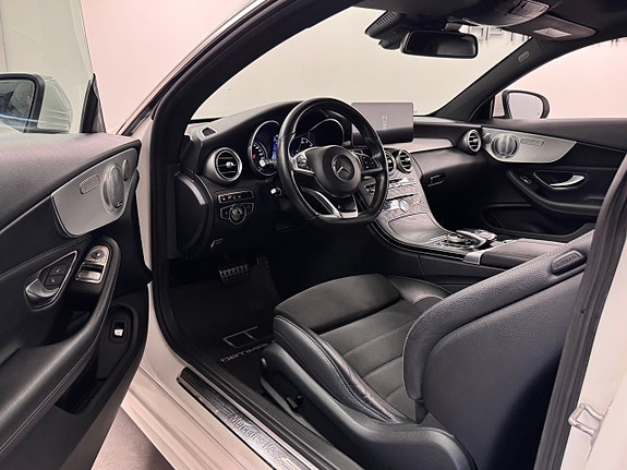 Mercedes-Benz C300 18 of 18