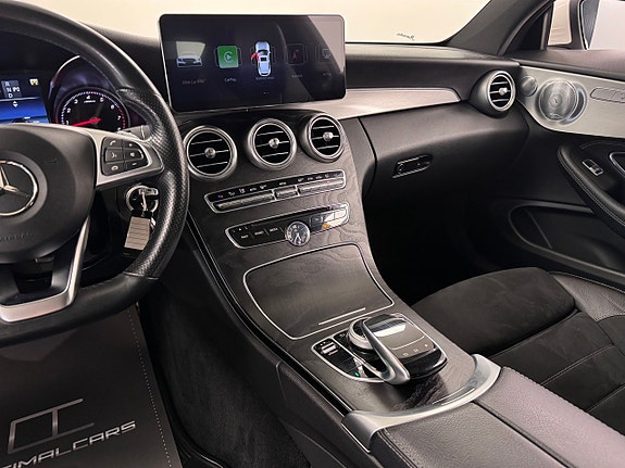Mercedes-Benz C300 8 of 18