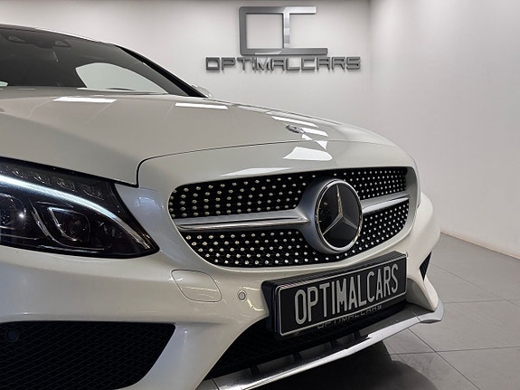 Mercedes-Benz C300 3 of 5