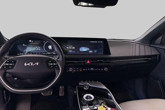 Kia EV6 8 of 25