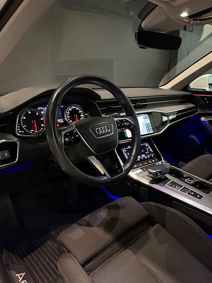 Audi A6 12 of 16