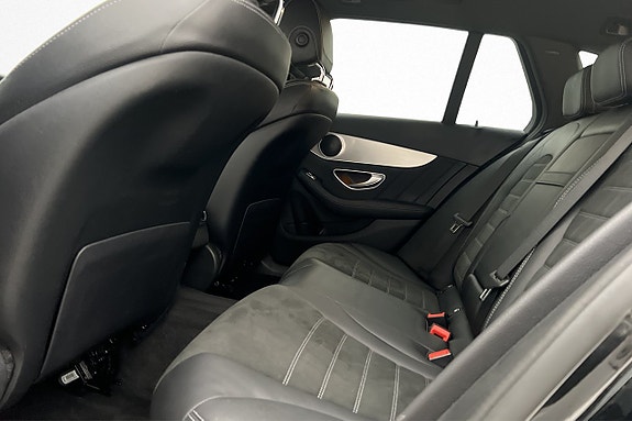 Mercedes-Benz C200 11 of 30