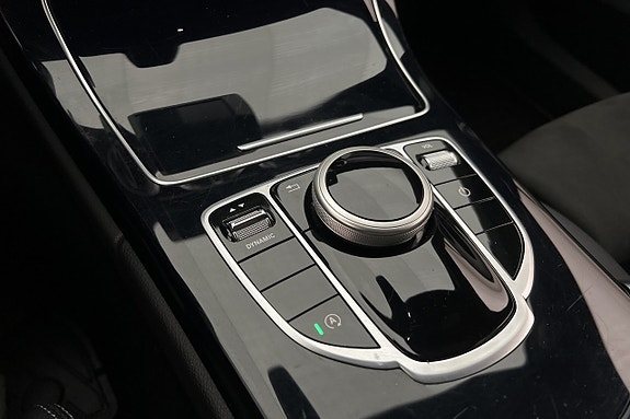 Mercedes-Benz C200 29 of 30
