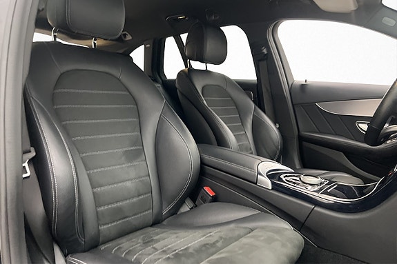 Mercedes-Benz C200 8 of 30