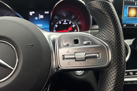Mercedes-Benz C200 26 of 30