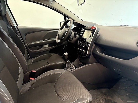 Renault Clio 9 of 10