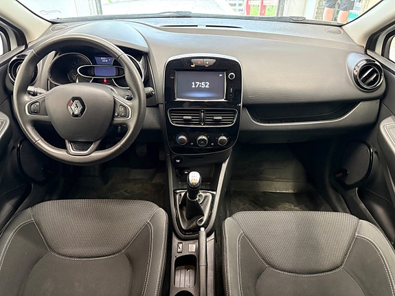 Renault Clio 8 of 10