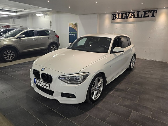 BMW 120d 2 of 5