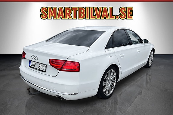 Audi A8 5 of 30