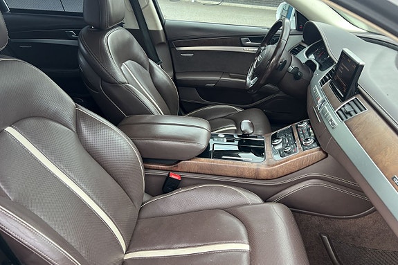 Audi A8 10 of 30