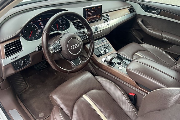 Audi A8 19 of 30
