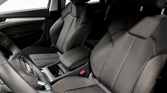 Audi Q5 8 of 26
