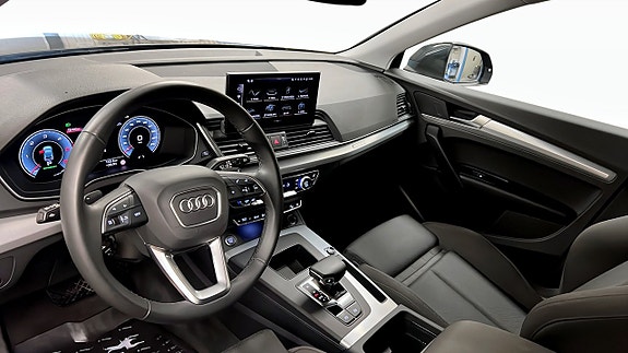 Audi Q5 7 of 26