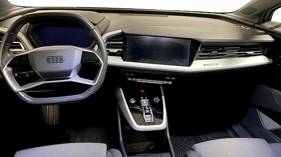 Audi Q4 e-tron 10 of 13