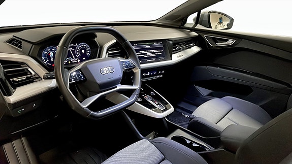 Audi Q4 e-tron 7 of 13