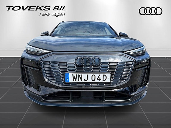 Audi Q6 e-tron 2 of 5
