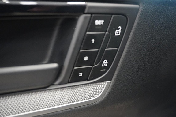 Porsche Cayenne 20 of 22