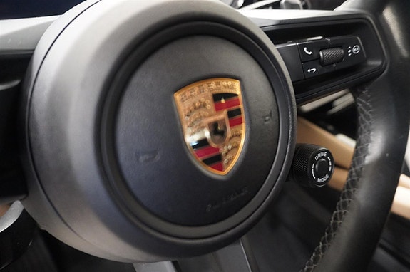 Porsche Cayenne 18 of 25