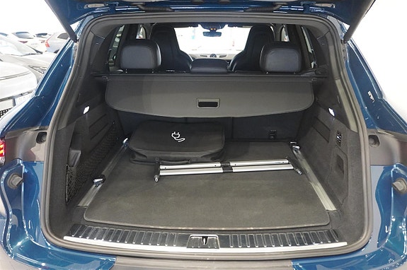 Porsche Cayenne 22 of 22