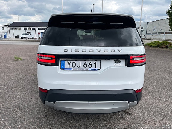 Land Rover Discovery 4 of 5