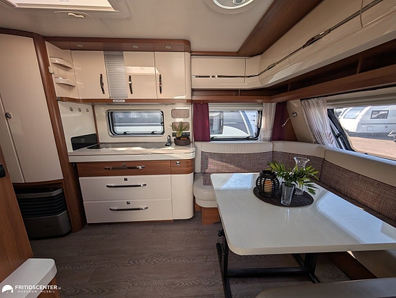 Hobby 560 EXCELLENT *Barnkammare / *15 campingnätter på köpet *ränta 3.95% 9 of 21