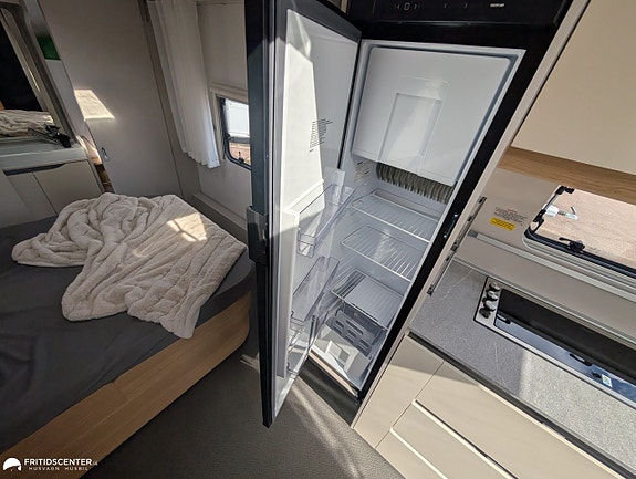 Adria ADORA 613 UT *Queenbed / ALDE / stort badrum 21 of 21