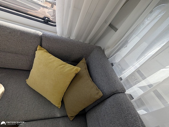 Adria ADORA 613 UT *Queenbed / ALDE / stort badrum 5 of 5