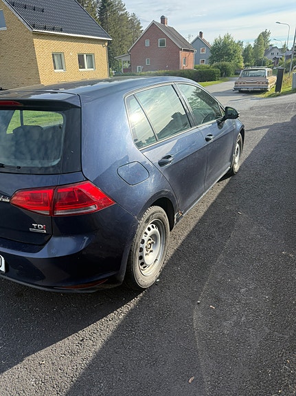 Volkswagen Golf VII 3 of 5