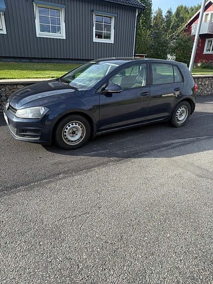 Volkswagen Golf VII 4 of 5