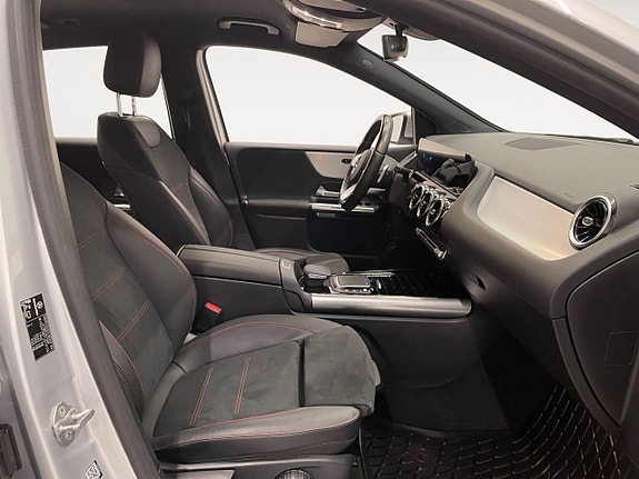 Mercedes-Benz B200 15 of 23