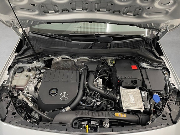 Mercedes-Benz B200 17 of 23