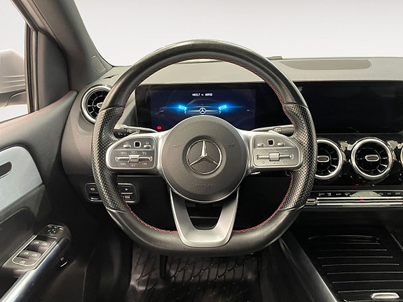 Mercedes-Benz B200 13 of 23