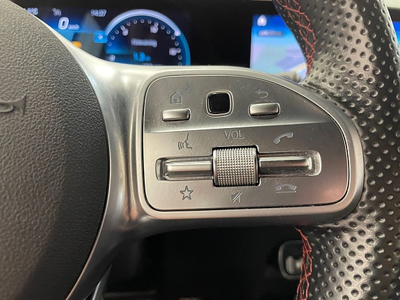 Mercedes-Benz B200 22 of 23