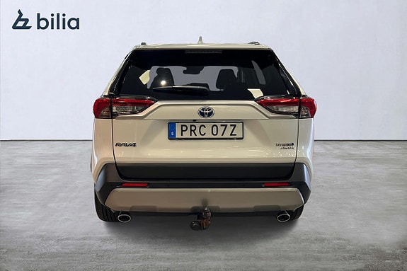 Toyota RAV4 5 of 5