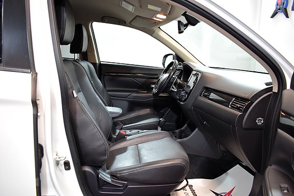 Mitsubishi Outlander 22 of 27